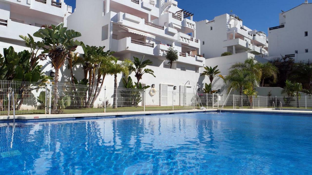 Penthouse Sea View - Valle Romano Golf Estepona Exterior photo